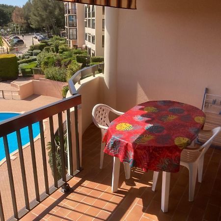 Appartement 2 Chambres Avec Piscine Face A La Mer A La Coudouliere Six-Fours-les-Plages Εξωτερικό φωτογραφία