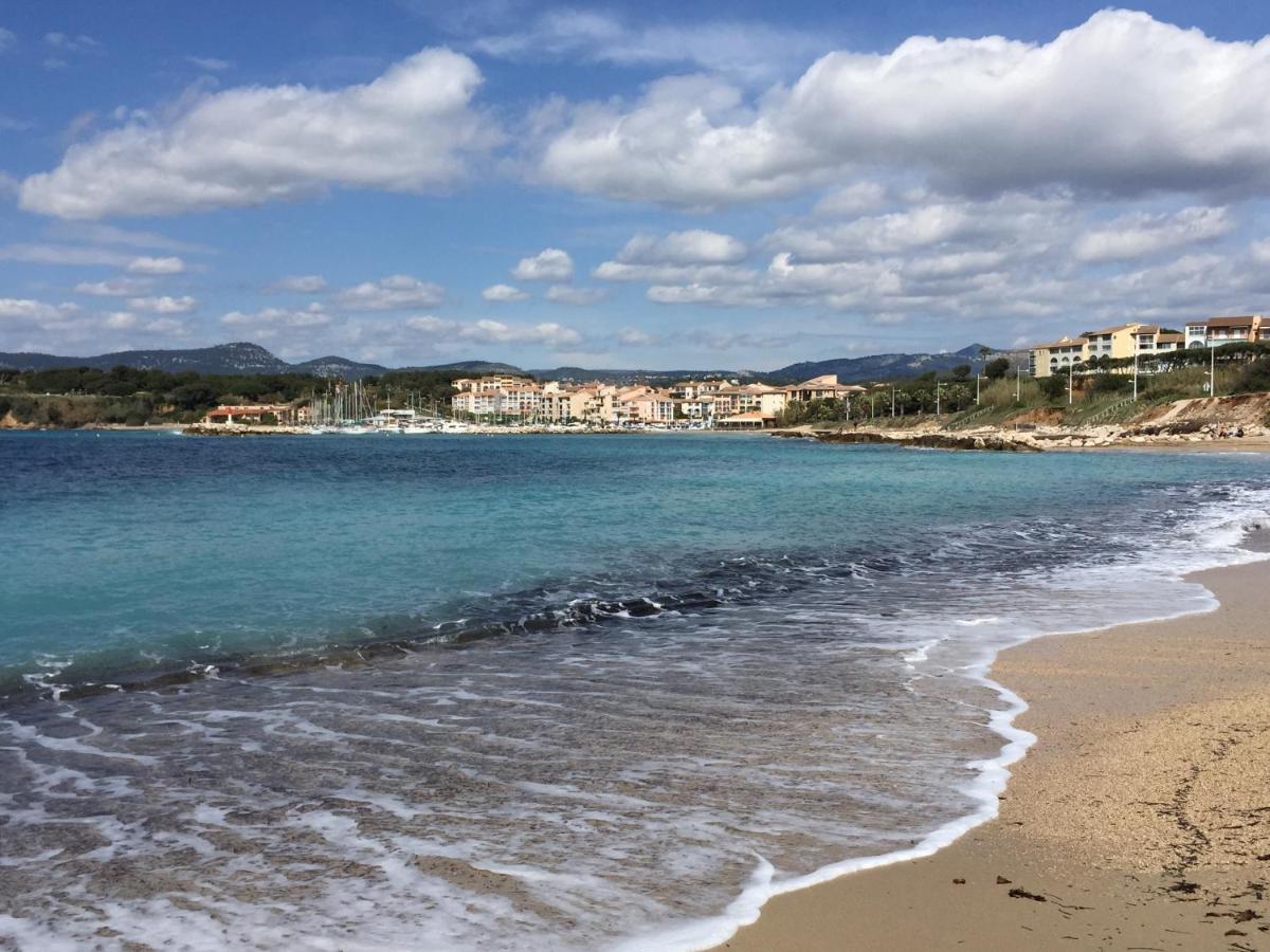 Appartement 2 Chambres Avec Piscine Face A La Mer A La Coudouliere Six-Fours-les-Plages Εξωτερικό φωτογραφία